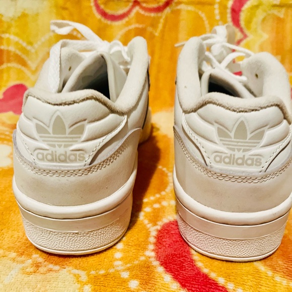 Adidas Rivalry Low shoe - Picture 6 of 6